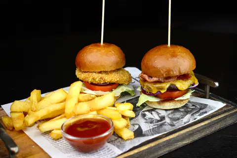 Children’s mini burgers