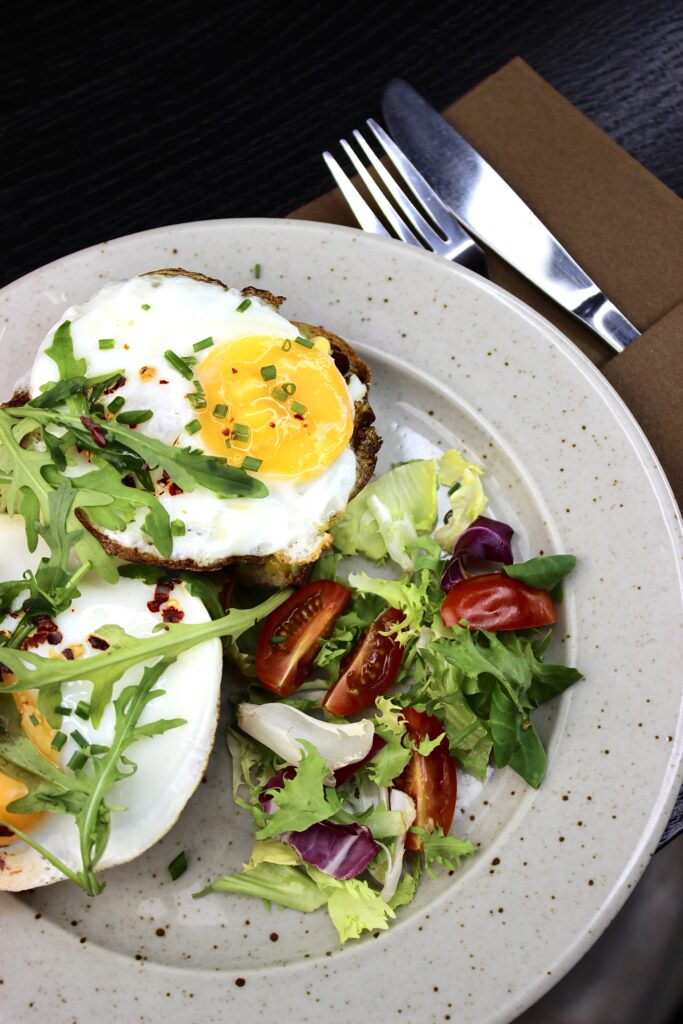Avokádový toast brunch Praha 1 restaurace A. Dvořák